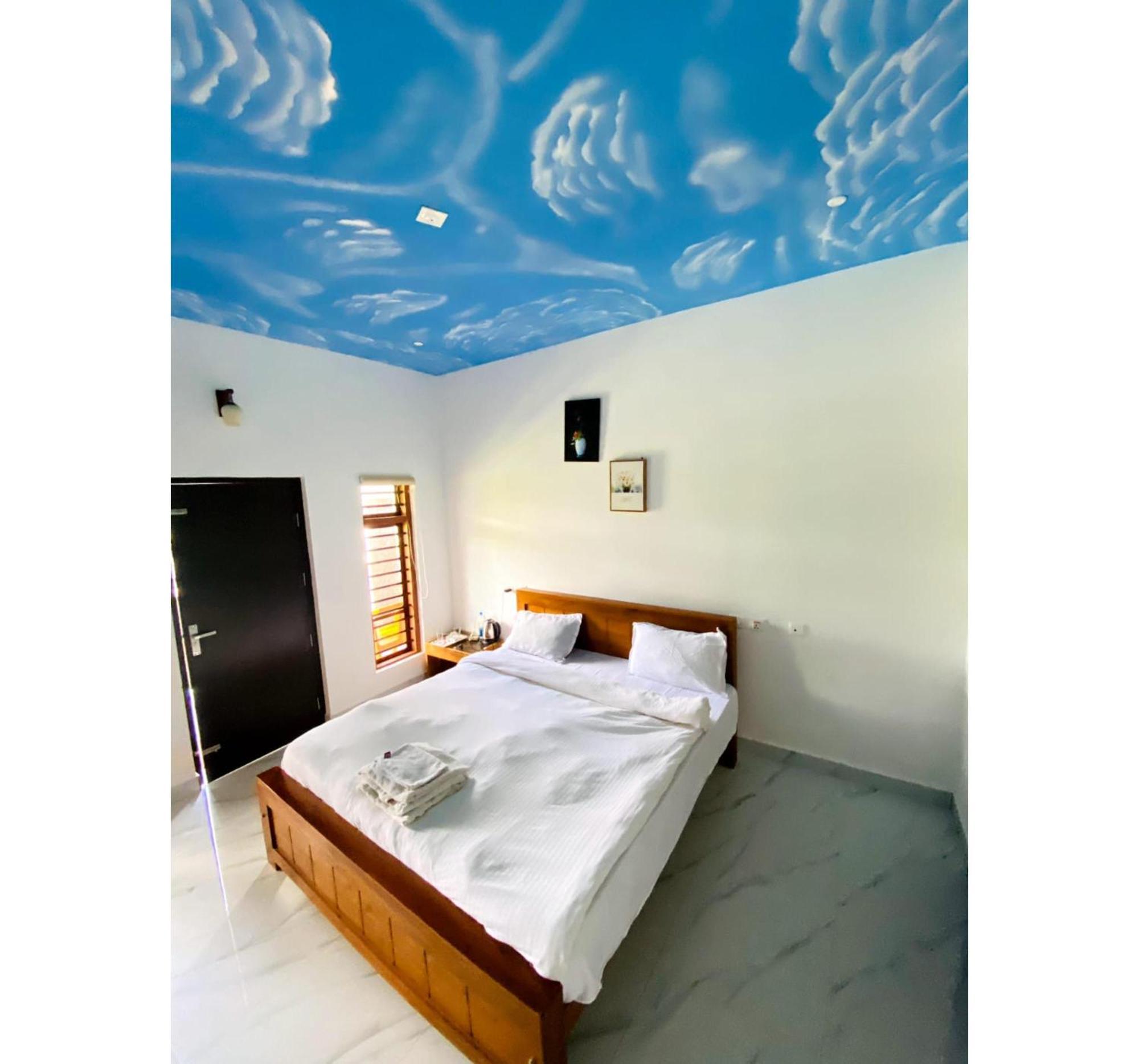 The Lavender Resort Waynad Vaduvanchal Exterior foto