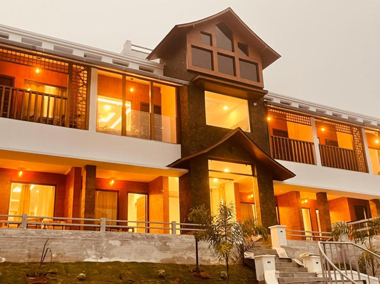 The Lavender Resort Waynad Vaduvanchal Exterior foto